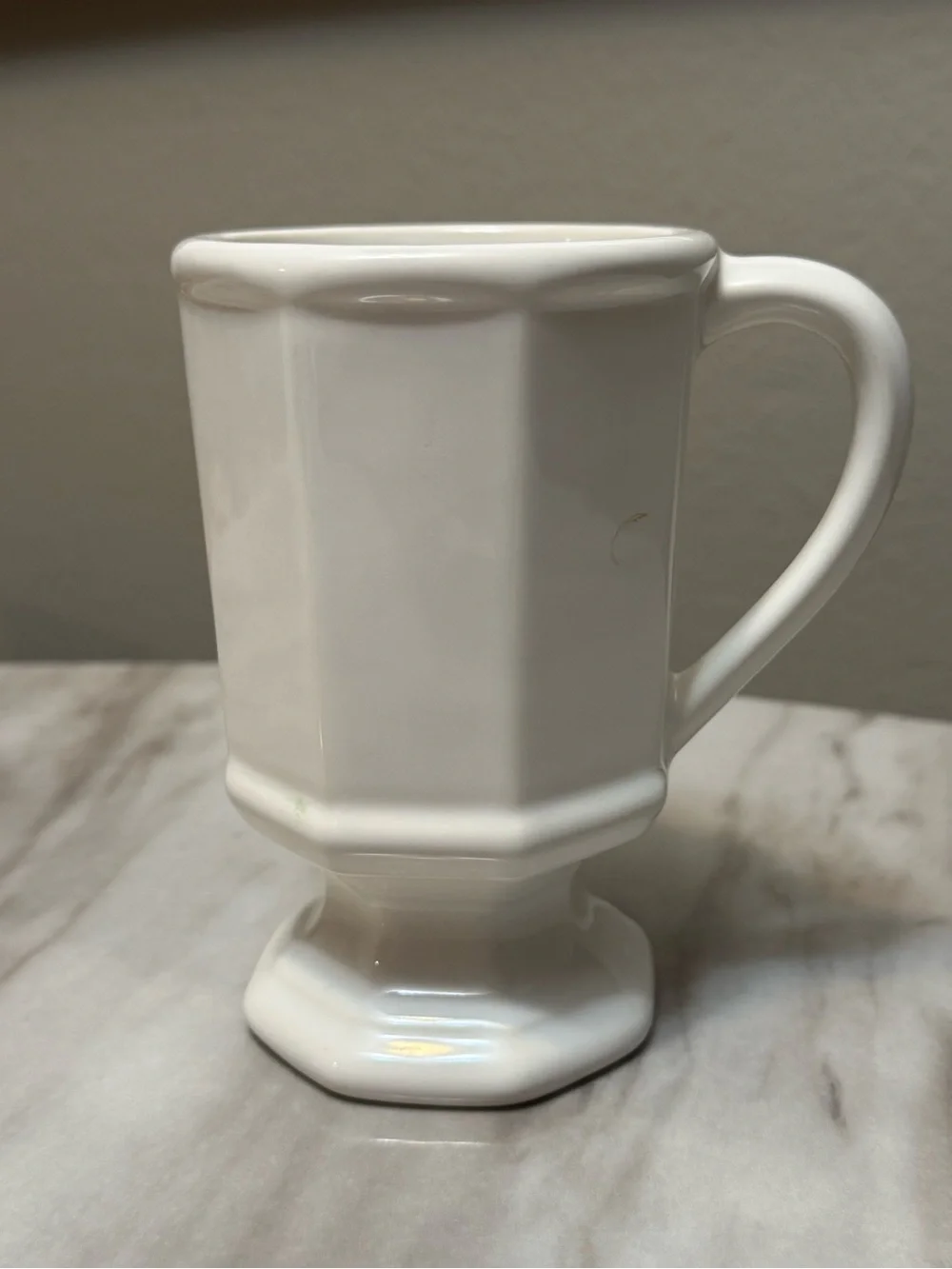 Pfaltzgraff Heritage White Pedestal Mug 1797044